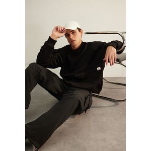 Trendyol Limited Edition Black Oversize/Wide-Fit Labeled Fleece Long Sleeve Sweatshirt obraz