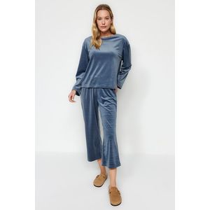 Trendyol Blue Soft Feeling Velvet Tshirt-Capri Knitted Pajamas Set obraz