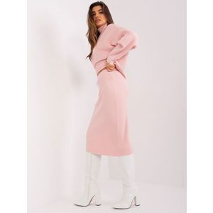 Světle růžová žebrovaná pletená sukně obraz