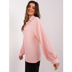 Světle růžová košilová halenka s límečkem obraz