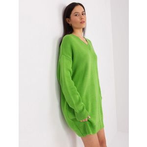 Tmavě zelené pletené šaty s výstřihem obraz