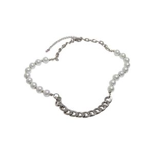 Řetízkový náhrdelník s různými perlami - stříbrné barvy obraz
