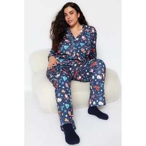 Trendyol Curve námořnická modrá vánoční pletená pyžamová souprava obraz