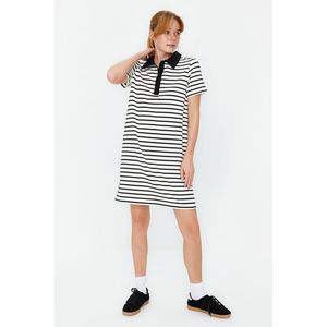 Trendyol Black and White Striped Polo Neck A-Line/A-Line Form Knitted Mini Dress obraz