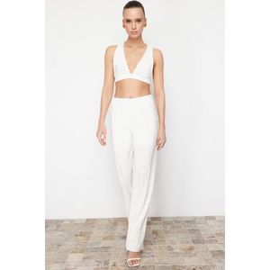 Trendyol White Pleat Lined Stretchy Knitted Trousers obraz