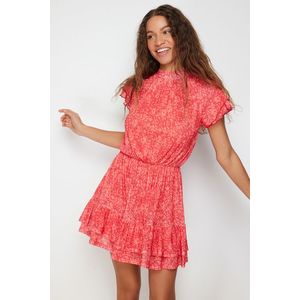Trendyol Red Special Textured Skirt Ruffled Mini Short Sleeve High Collar Flexible Knitted Mini Dress obraz