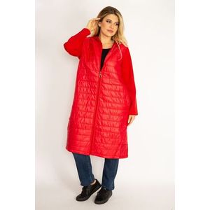 Dámský červený prošívaný kabát s kapucí a zipem ve velikosti plus od značky Şans obraz