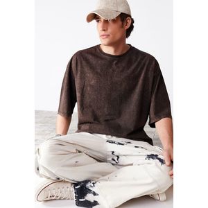 Trendyol Brown Oversize/Wide-Fit Weathered/Faded Effect Basic 100% Cotton T-Shirt obraz