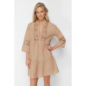 Trendyol Beige Mini Woven Lace Detail 100% Cotton Beach Dress obraz