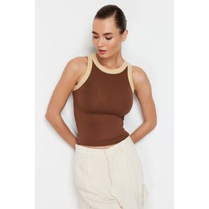 Trendyol Brown Barbell Neck Contrast Piping Detail Ribbed Elastic Knitted Undershirt obraz
