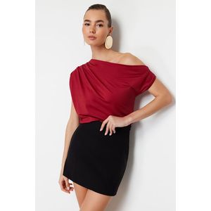 Trendyol Claret Red Regular/Normal Fit Asymmetric Collar Zero Sleeve Stretch Knitted Blouse obraz