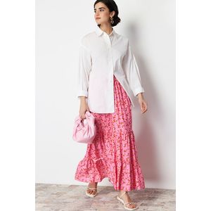 Růžová sukně s květinovým vzorem od značky Trendyol obraz