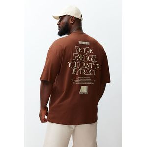 Trendyol Plus Size Brown Oversize/Wide Cut 100% Cotton Text Printed T-Shirt obraz