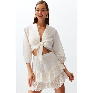 Trendyol Svatební Bílá Mini Tkaná Sukně s Volánky 100% Bavlna obraz