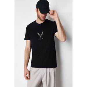Trendyol Black Regular/Regular Fit Deer Embroidered 100% Cotton T-Shirt obraz