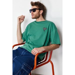 Trendyol Green Oversize Mystic Animal Embroidery 100% Cotton T-Shirt obraz