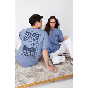Trendyol Lilac Unisex Oversize/Wide-Fit Fluffy Back Printed 100% Cotton T-Shirt obraz