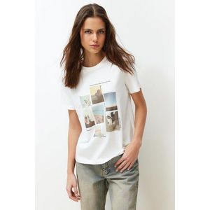 Trendyol Ecru 100% Cotton Landscape Printed Regular/Regular Fit Short Sleeve Knitted T-Shirt obraz