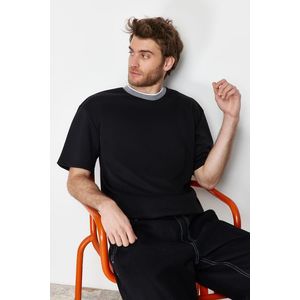 Trendyol Limited Edition Basic Black Relaxed Short Sleeve Textured Pique T-Shirt obraz