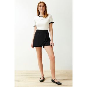 Trendyol Black Pocket Detailed Woven Shorts Skirt obraz
