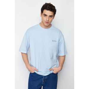 Trendyol Light Blue Oversize 100% Cotton Crew Neck Minimal Text Printed T-Shirt obraz