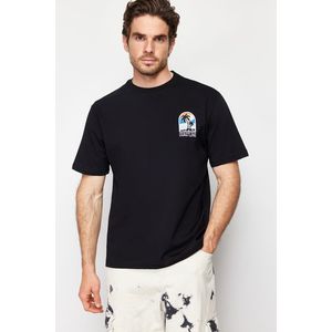 Trendyol Black Relaxed/Casual Fit Landscape Embroidered 100% Cotton Short Sleeve T-Shirt obraz
