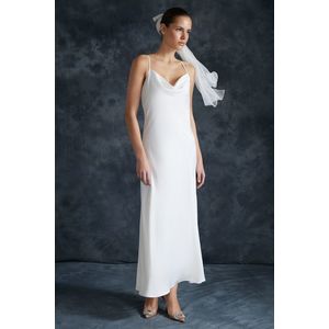 Trendyol Bridal White Satin Wedding / Wedding Elegant Evening Dress with Accessories obraz