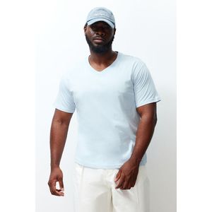 Trendyol Plus Size Light Blue Slim/Cut V-Neck 100% Cotton Comfort T-Shirt obraz