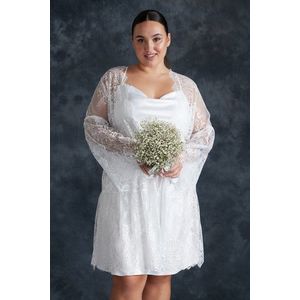 Trendyol Curve White Belted Lace Knitted Bridal Dressing Gown obraz