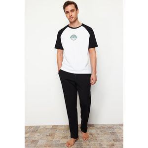Trendyol Black and White Printed Raglan Sleeve Regular Fit Knitted Shorts Pajamas Set obraz