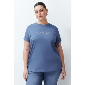 Trendyol Curve Indigo Print and Embroidery Detailed Boyfriend Knitted T-shirt obraz