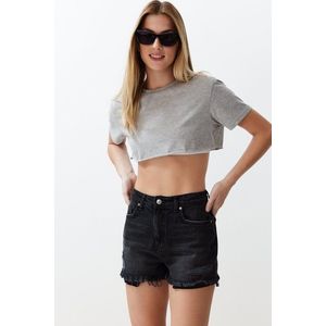 Trendyol Black More Sustainable Ripped High Waist Shorts obraz