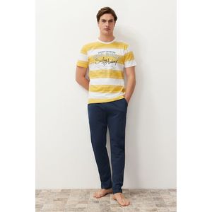 Trendyol Men's Yellow Regular Fit Striped Knitted Pajama Set obraz