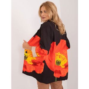 Černá bunda s květinovým potiskem obraz