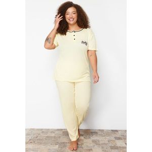 Trendyol Curve Yellow Button Detailed Camisole Knitted Pajamas Set obraz
