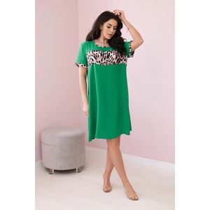 Jasně zelené šaty s leopardím vzorem obraz