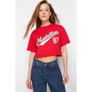Trendyol Red 100% Cotton Slogan Printed Relaxed/Comfortable Fit Crop Knitted T-Shirt obraz
