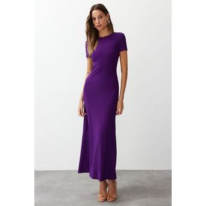 Trendyol Purple Short Sleeve Bodycone/Fitting Crew Neck Stretchy Knitted Maxi Pencil Dress obraz