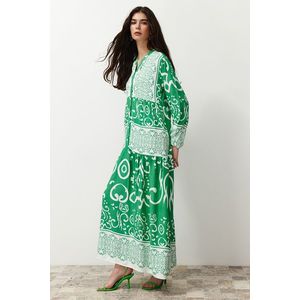 Green patterned dress obraz