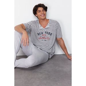Trendyol Men's Gray Regular Fit Striped Knitted Pajamas Set obraz