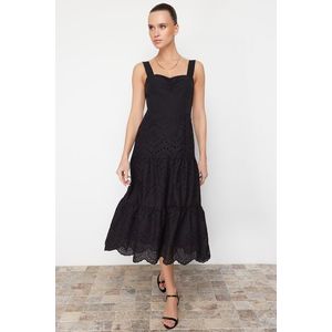 Trendyol Black Waist Opening Lined Midi Embroidery Woven Dress obraz