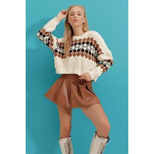 Trend Alaçatı Stili Women's Beige Crew Neck Knitwear Crop Sweater obraz