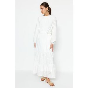 Trendyol White With Embroidery Detail, Lined Woven Dress obraz