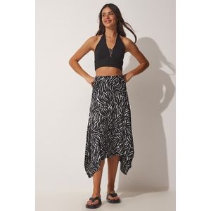 Happiness İstanbul Women's Vibrant Black Patterned Asymmetrical Knitted Skirt obraz