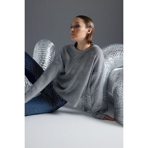 Trendyol Gray Foil Printed Knitwear Sweater obraz