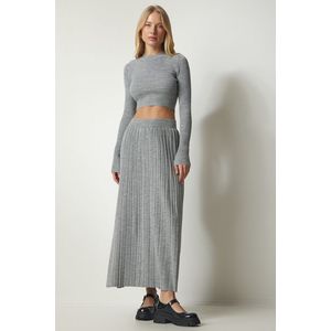 Happiness İstanbul Women's Gray Ribbed Knitwear Crop Skirt Suit obraz