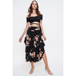 Trend Alaçatı Stili Women's Black Floral Asymmetrical Cut Patterned Viscose Skirt obraz