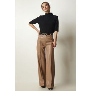 Happiness İstanbul Women's Biscuit Premium Pocket Faux Leather Trousers obraz