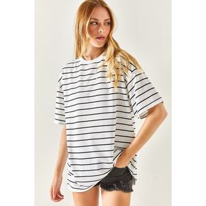 Olalook Women's White Striped 2 Thread Oversize Unisex T-Shirt obraz