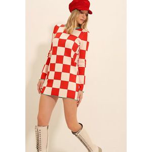 Trend Alaçatı Stili Women's Vanilla-Red Crew Neck Square Motif Knitwear Dress obraz